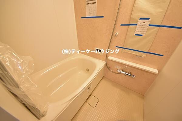 お子さんと一緒でもゆとりな広さです。最長10年保証付等独自のアフターサービス保証付です。