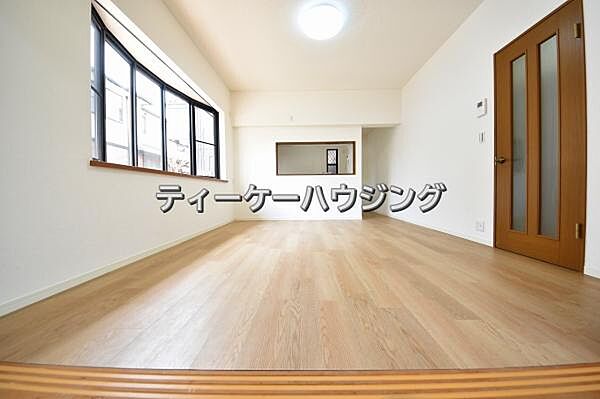 お家の中心となる大きな空間がご家族のコミュニケーションスペースになる筈です。