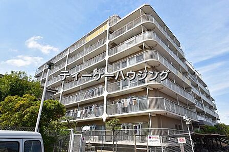 堂々とした佇まいが、住む者に満足感と安心感を与えてくれます。