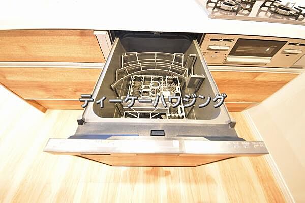 毎日使うものだから、キレイはもちろん食洗器なら除菌に手間はかかりません。お子様の食器洗いも安心。