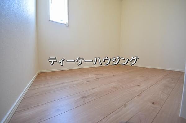 廊下に納戸があると助かりますよね。