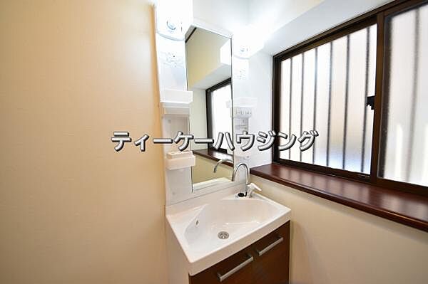 一日のスタートは清潔な洗面所から。