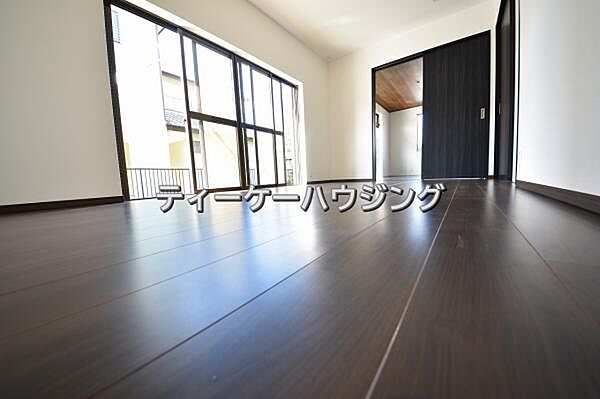 良質な環境と心安らぐくつろぎの住まい。心地よい空間を創造いたしました。
