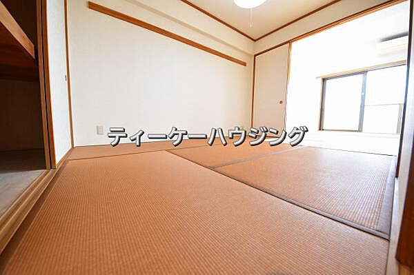 一日の中で多くの時間を過すお部屋だからこそ、心地いい造りにこだわりました。