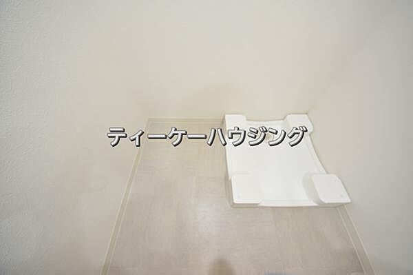 大容量の洗濯機にも対応できる洗濯機置き場を確保。