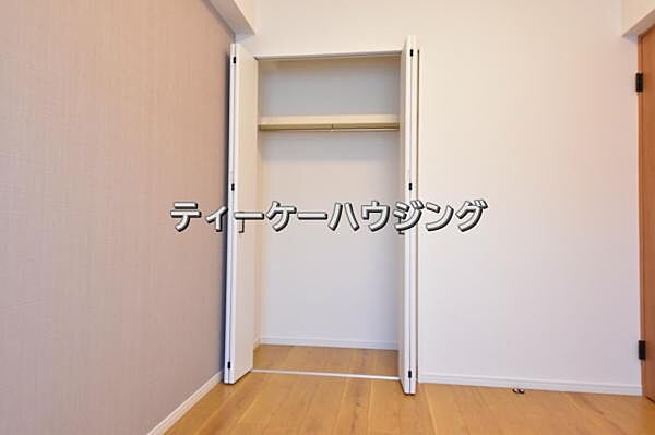 ここまでたくさん収納があれば、物が多い方でも安心ですね。