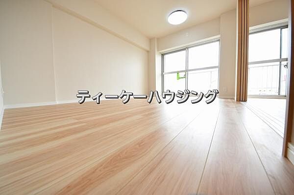 お家の中心となる大きな空間がご家族のコミュニケーションスペースになる筈です。