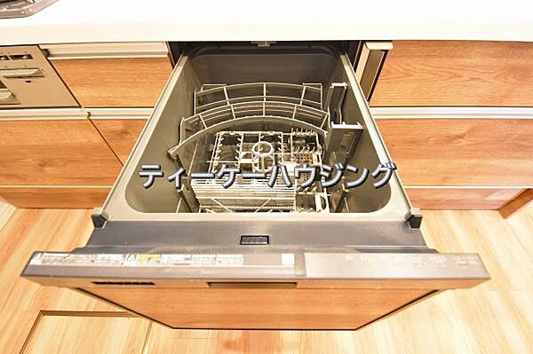 毎日使うものだから、キレイはもちろん食洗器なら除菌に手間はかかりません。お子様の食器洗いも安心。