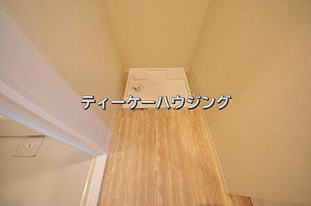 大容量の洗濯機にも対応できる洗濯機置き場を確保。