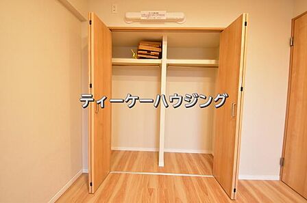 ここまでたくさん収納があれば、物が多い方でも安心ですね。