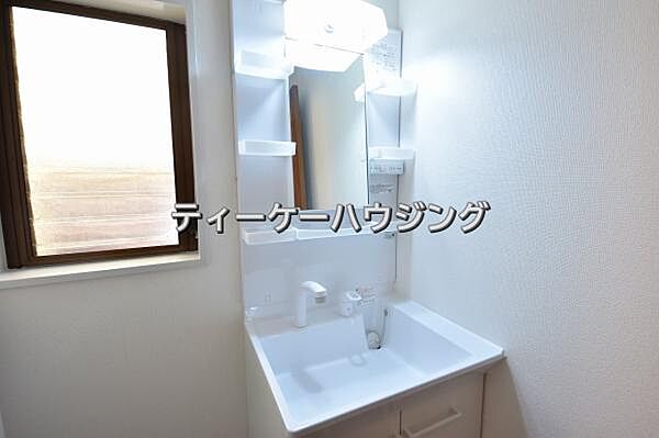 一日のスタートは清潔な洗面所から。