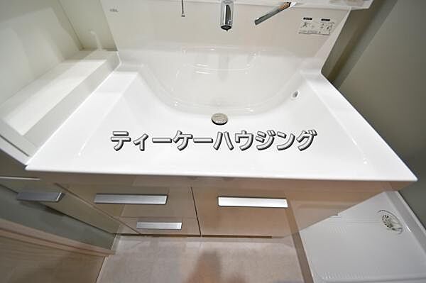 一日のスタートは清潔な洗面所から。