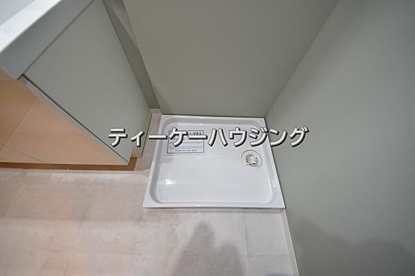 大容量の洗濯機にも対応できる洗濯機置き場を確保。