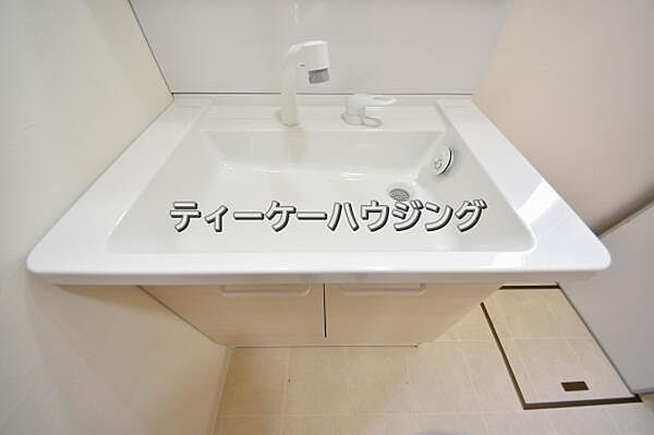 一日のスタートは清潔な洗面所から。