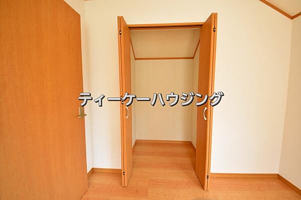 ここまでたくさん収納があれば、物が多い方でも安心ですね。