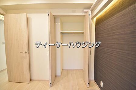 ここまでたくさん収納があれば、物が多い方でも安心ですね。