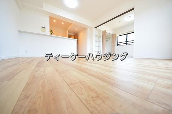 お家の中心となる大きな空間がご家族のコミュニケーションスペースになる筈です。