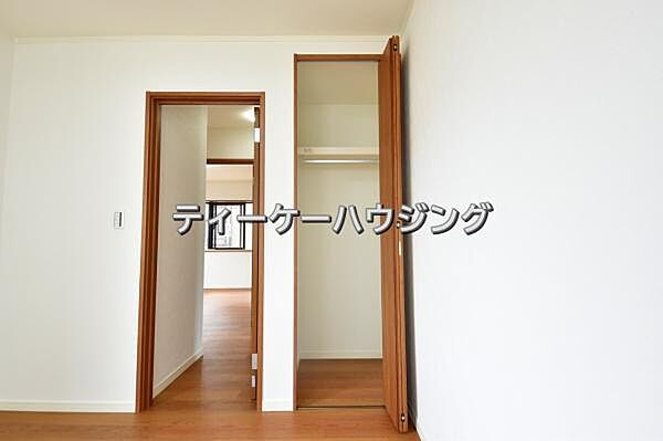 ここまでたくさん収納があれば、物が多い方でも安心ですね。