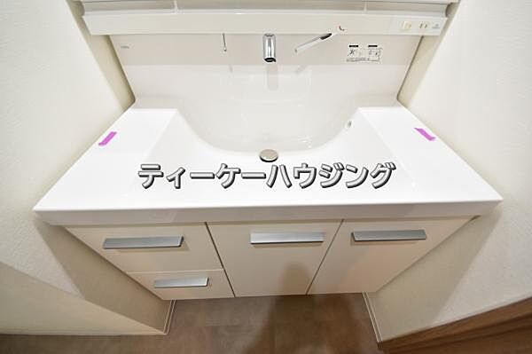 一日のスタートは清潔な洗面所から。