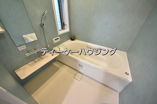 お子さんと一緒でもゆとりな広さです。快適・清潔な空間で心も体もオフになる時間を楽しんでみませんか。