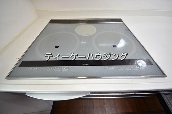 直火を使用しないので、料理中のエアコン使用も控えることができます。光熱費を大幅に抑えることが可能です。