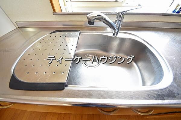 いつでも清潔に、お手入れ楽々なシンク。