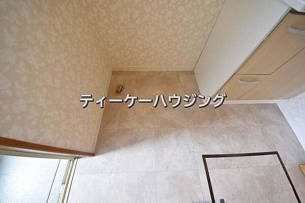 大容量の洗濯機にも対応できる洗濯機置き場を確保。