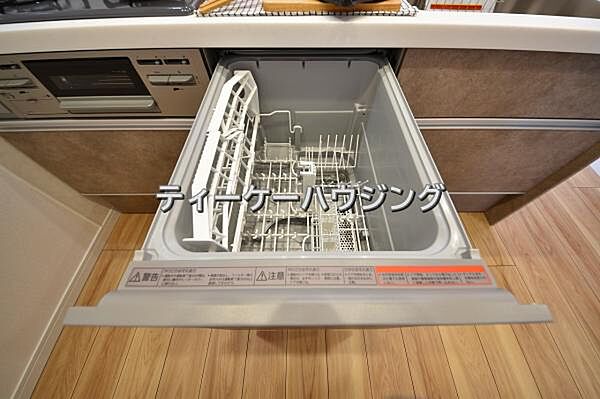 毎日使うものだから、キレイはもちろん食洗器なら除菌に手間はかかりません。お子様の食器洗いも安心。