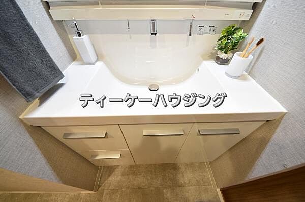 一日のスタートは清潔な洗面所から。