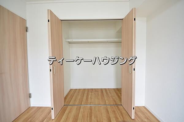 ゆとりある収納は、持ち物が多い方でもすっきりした生活を送れる筈です。