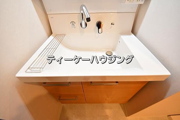 一日のスタートは清潔な洗面所から。