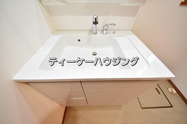一日のスタートは清潔な洗面所から。