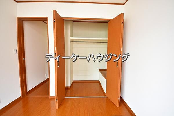 ここまでたくさん収納があれば、物が多い方でも安心ですね。