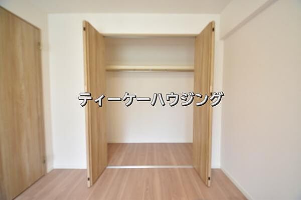 ゆとりある収納は、持ち物が多い方でもすっきりした生活を送れる筈です。