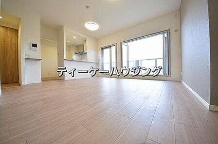 お家の中心となる大きな空間がご家族のコミュニケーションスペースになる筈です。