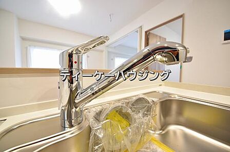 普段のお料理にもおいしいお水が使えます。浄水機能付き水栓完備