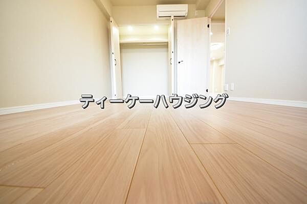 寝室を拡大表示
