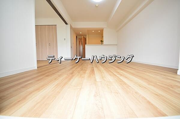 お家の中心となる大きな空間がご家族のコミュニケーションスペースになる筈です。