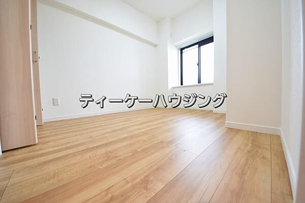 明るい陽射しと爽やかな風を呼び込む。心地よい空間を創造いたしました。