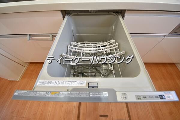 毎日使うものだから、キレイはもちろん食洗器なら除菌に手間はかかりません。お子様の食器洗いも安心。