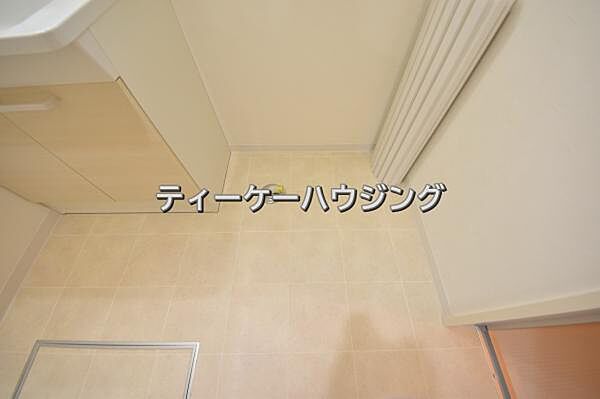 大容量の洗濯機にも対応できる洗濯機置き場を確保。