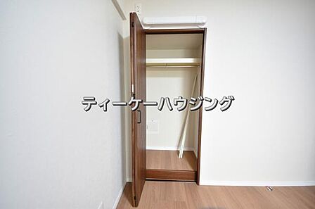 ゆとりある収納は、持ち物が多い方でもすっきりした生活を送れる筈です。