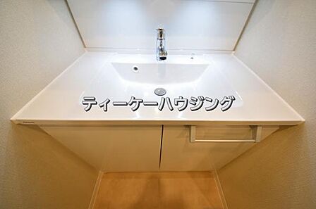 一日のスタートは清潔な洗面所から。
