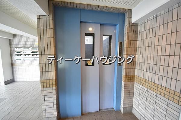 エレベーター完備です。