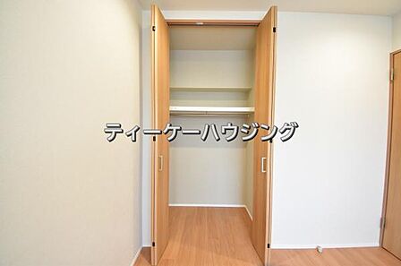 ここまでたくさん収納があれば、物が多い方でも安心ですね。
