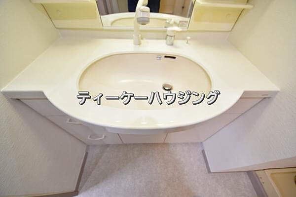 一日のスタートは清潔な洗面所から。
