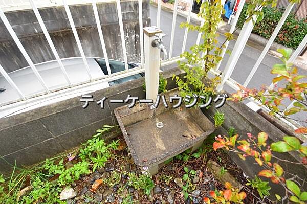 外水道があるので、洗車、ビニールプールと大活躍しますよ。