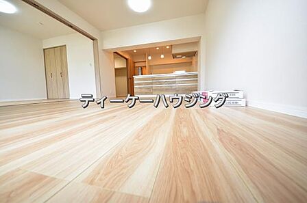 お家の中心となる大きな空間がご家族のコミュニケーションスペースになる筈です。