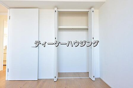 ここまでたくさん収納があれば、物が多い方でも安心ですね。