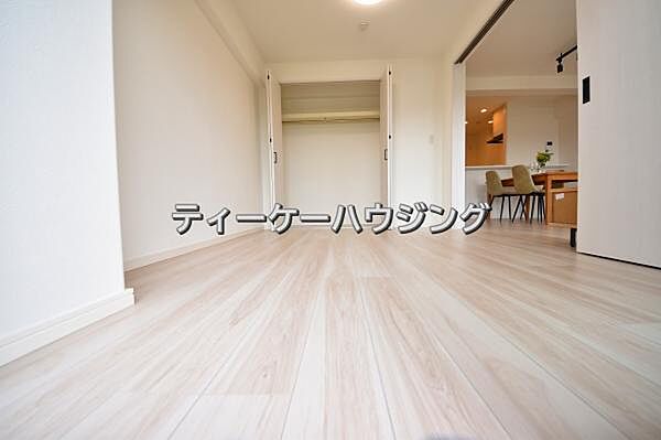 明るい陽射しと爽やかな風を呼び込む。心地よい空間を創造いたしました。
